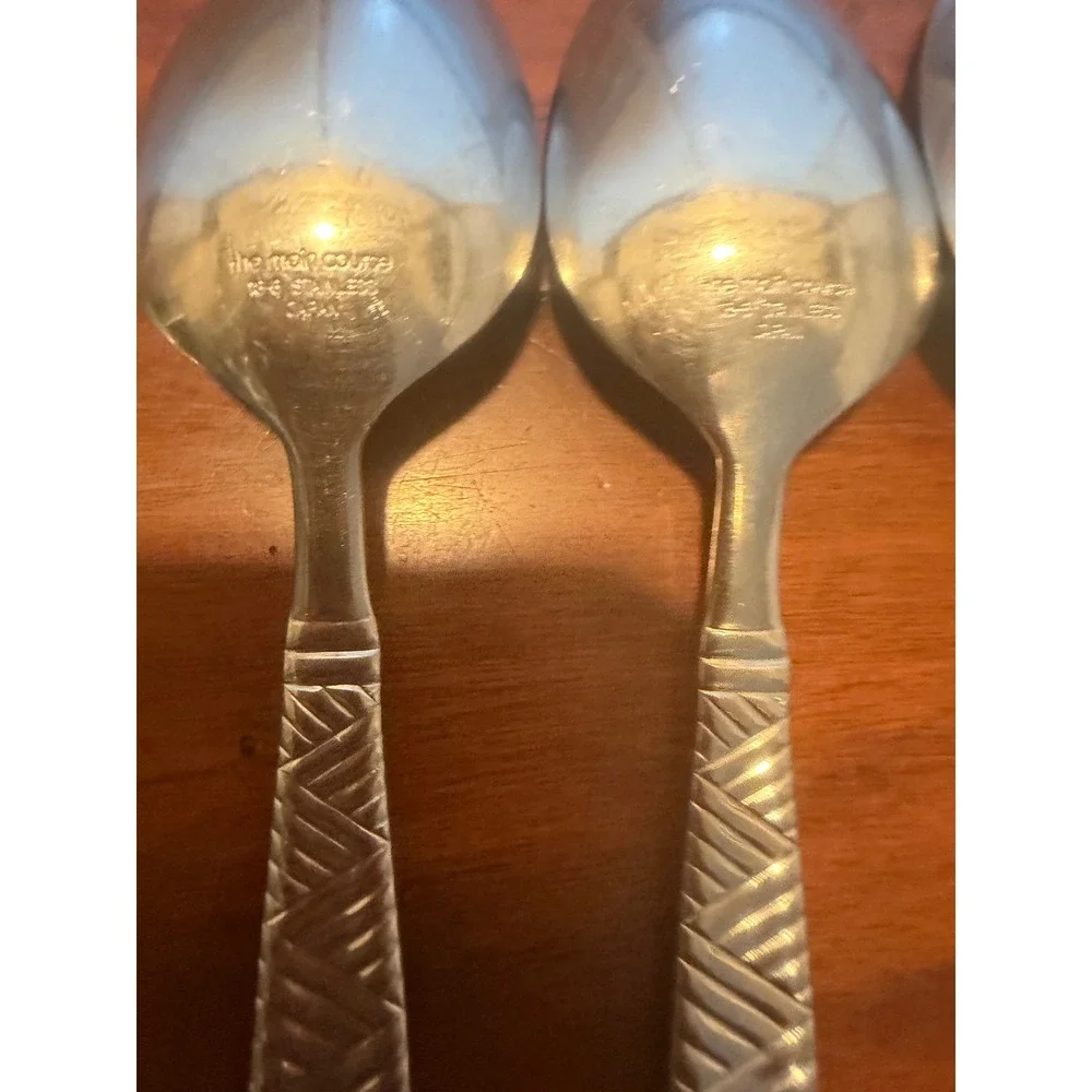 The Main Course Stainless Steel Flatware Set 18-8 Japan Basketweave 17pc Lot